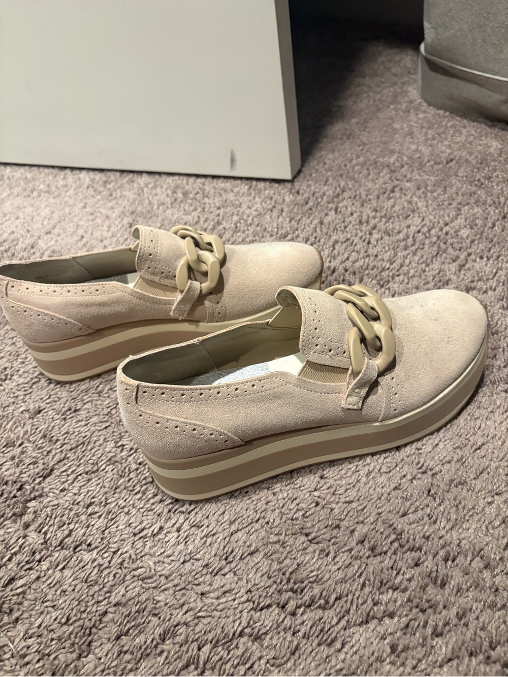 Dolce Vita - Beige Wedges - NWOT - size 9 (run small) - Picture 2 of 4